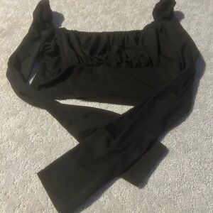 Black Long Sleeve Crop Top